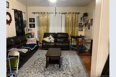 83 Roger Avenue, Inwood, NY 11096 - Photo 2