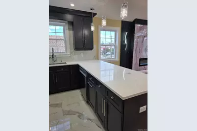 24002 147th Road, Rosedale, NY 11422 - Photo 4