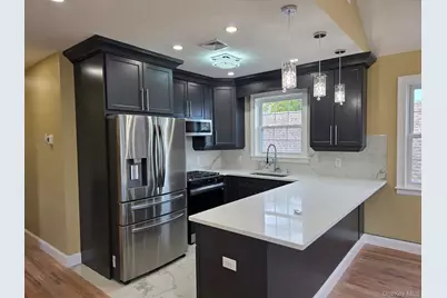 24002 147th Road, Rosedale, NY 11422 - Photo 2