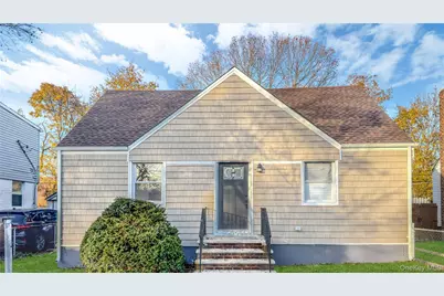 15 Circle Drive, Hempstead, NY 11550 - Photo 6