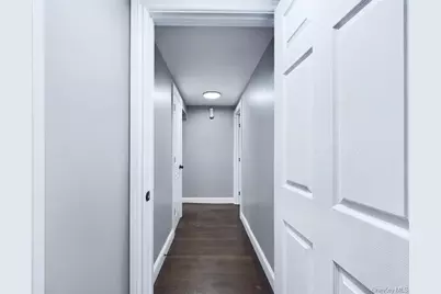 115 Clinton Avenue, Patchogue, NY 11772 - Photo 30