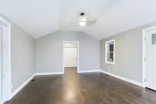 115 Clinton Ave, Patchogue, NY 11772 - Photo 8