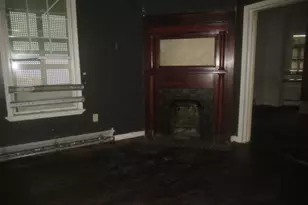 35 Carpenter Ave, Newburgh, NY 12550 - Photo 16