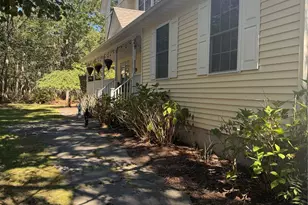 43 N Cozine Rd, Manorville, NY 11949 - Photo 4