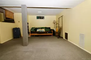 45 Merokee Pl, Farmingdale, NY 11735 - Photo 16