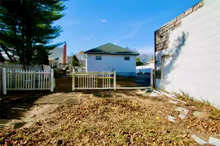 45 Merokee Pl, Farmingdale, NY 11735 - Photo 20