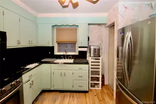 45 Merokee Pl, Farmingdale, NY 11735 - Photo 6