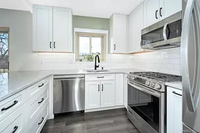 470 Halstead #4G, Harrison, NY 10528 - Photo 8