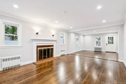 61 Harris Avenue, Hewlett, NY 11557 - Photo 6