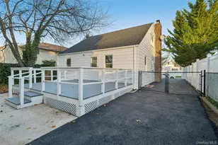 61 Harris Ave, Hewlett, NY 11557 - Photo 30