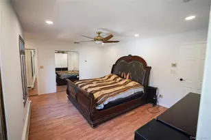 90 Rockland Dr, Jericho, NY 11753 - Photo 12