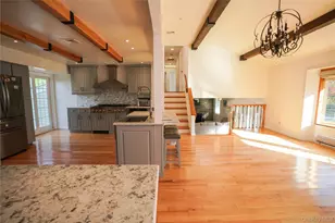 90 Rockland Dr, Jericho, NY 11753 - Photo 6