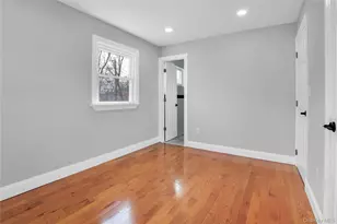 2 Walnut Dr, Syosset, NY 11791 - Photo 14