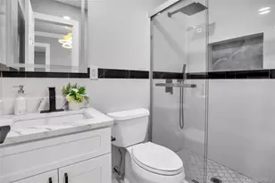 2 Walnut Dr, Syosset, NY 11791 - Photo 18