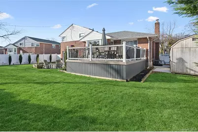 1201 Day Street, Seaford, NY 11783 - Photo 32