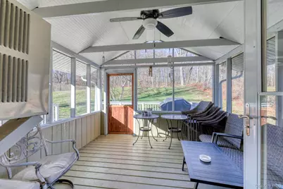 17 Homer Place, Poughkeepsie, NY 12603 - Photo 34