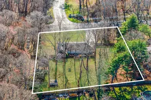 17 Coram Swezeytown Rd, Coram, NY 11727 - Photo 34