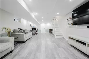 81 Houston St, New York, NY 10302 - Photo 20