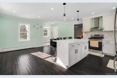 104 S Quaker Lane, Hyde Park, NY 12538 - Photo 12