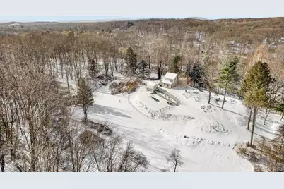 104 S Quaker Lane, Hyde Park, NY 12538 - Photo 6