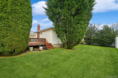 331 N Michigan Avenue, Massapequa, NY 11758 - Photo 32