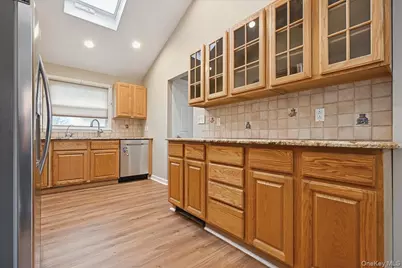 331 N Michigan Avenue, Massapequa, NY 11758 - Photo 10