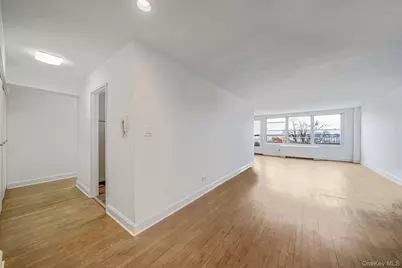 23-20 Bell Boulevard #6J, Bayside, NY 11360 - Photo 2