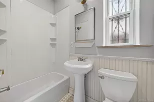 2300 Gunther Ave, Bronx, NY 10469 - Photo 16