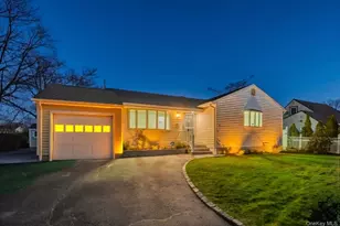 201 Hilltop Dr, Brentwood, NY 11717 - Photo 2