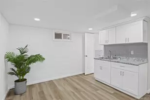 201 Hilltop Dr, Brentwood, NY 11717 - Photo 24