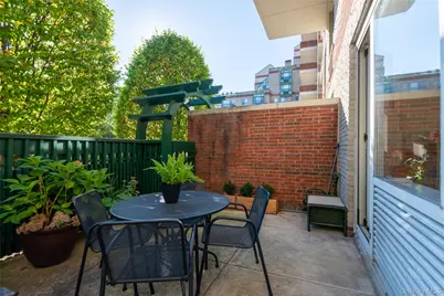 100 Hilton Avenue #M4, Garden City, NY 11530 - Photo 22