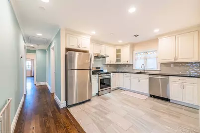 4515 Browvale Lane, Little Neck, NY 11362 - Photo 12