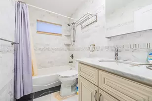 45-15 Browvale Ln, Little Neck, NY 11362 - Photo 8