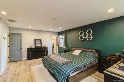 68 Oleeta Road, Mount Sinai, NY 11766 - Photo 12