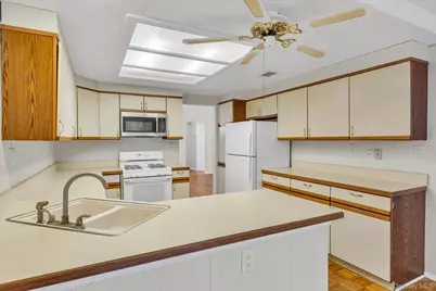 289 Glen Drive, Ridge, NY 11961 - Photo 6