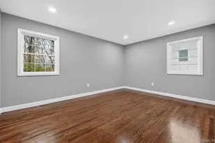 27 Claire Ln, Sayville, NY 11782 - Photo 8