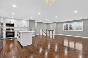 27 Claire Ln, Sayville, NY 11782 - Photo 6