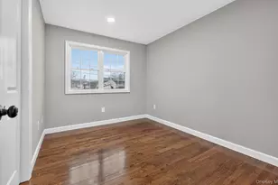 27 Claire Ln, Sayville, NY 11782 - Photo 10