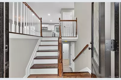 27 Claire Lane, Sayville, NY 11782 - Photo 2