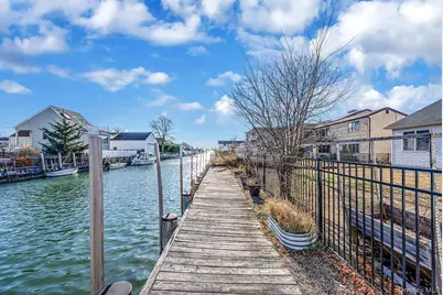 38 Berger Avenue, Amityville, NY 11701 - Photo 10