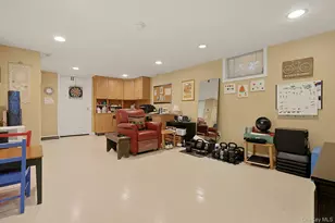 9 Somerset Dr, Suffern, NY 10901 - Photo 24