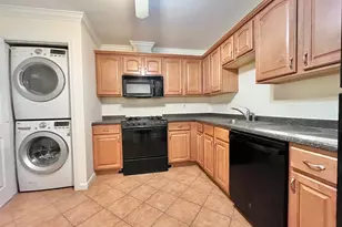 153 Montgomery Ave, Scarsdale, NY 10583 - Photo 2