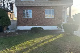 60 St Johns Ave, Valley Stream, NY 11580 - Photo 2