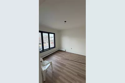 60 Saint Johns Avenue, Valley Stream, NY 11580 - Photo 18