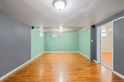 47 Satinwood Street, Central Islip, NY 11722 - Photo 18