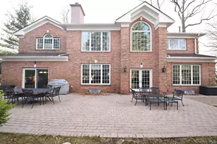 35 Meadow Woods Rd, Great Neck, NY 11020 - Photo 42