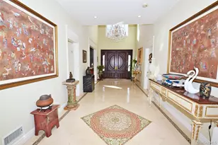 35 Meadow Woods Rd, Great Neck, NY 11020 - Photo 2