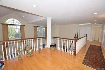 35 Meadow Woods Road, Great Neck, NY 11020 - Photo 32