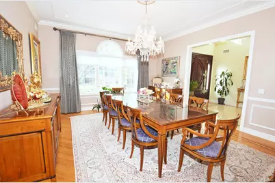 35 Meadow Woods Road, Great Neck, NY 11020 - Photo 4