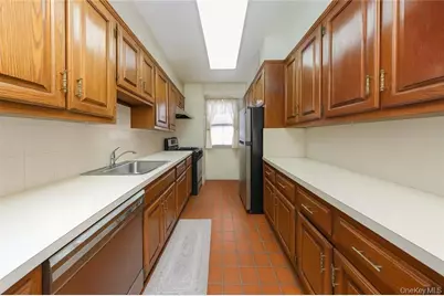 2284 E 22nd Street, Brooklyn, NY 11229 - Photo 4